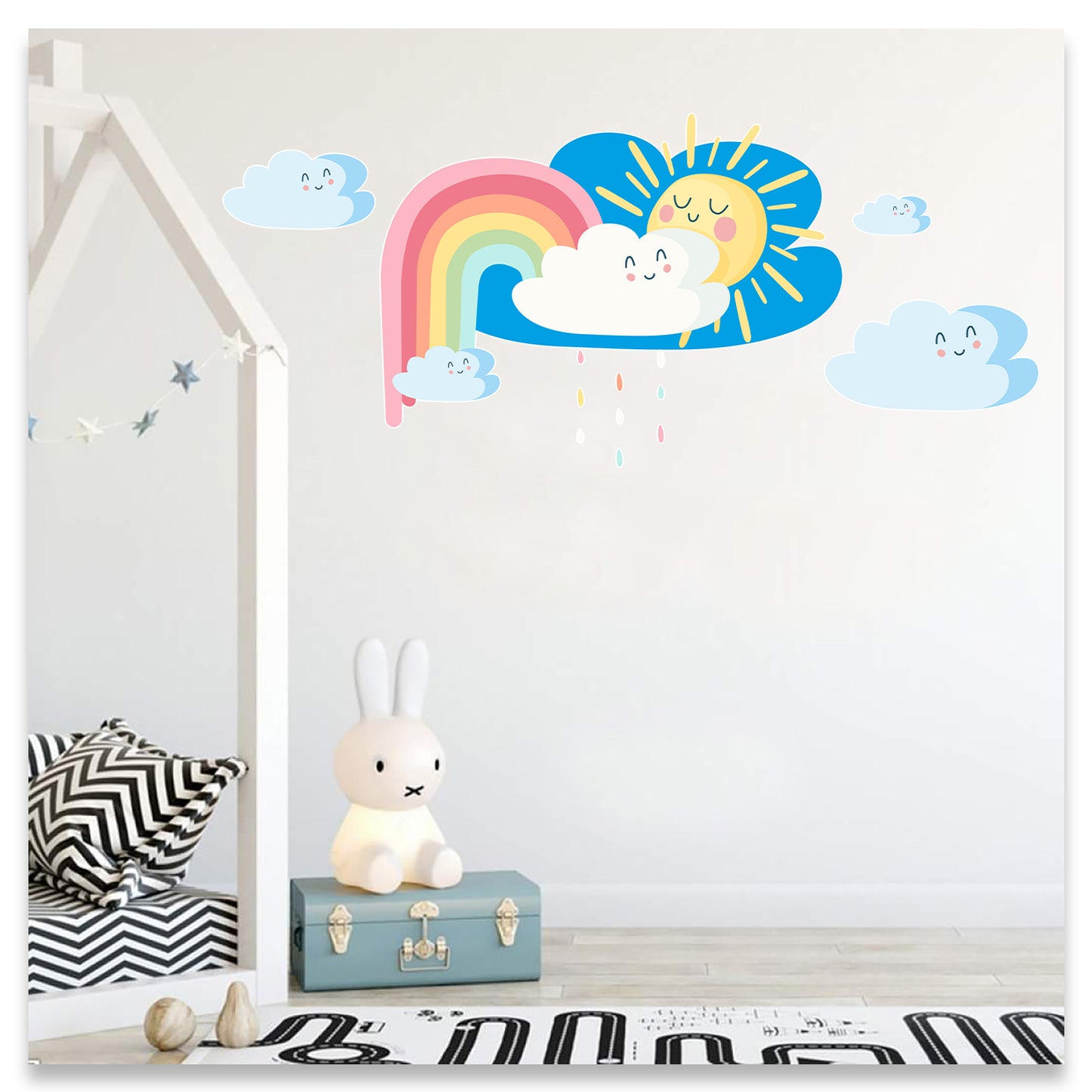Sevimli Güneş Bulutlar Gökkuşağı ve Yağmur Çocuk Odası Duvar Sticker