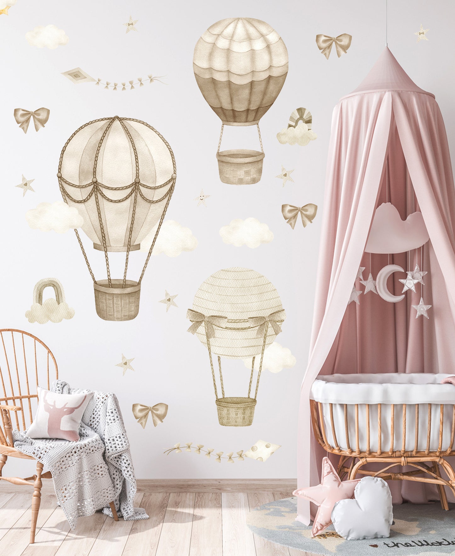 Kahve Pastel Tonlarda Retro Balonlar Bulutlar ve Yıldızlar Çocuk Odası Duvar Sticker