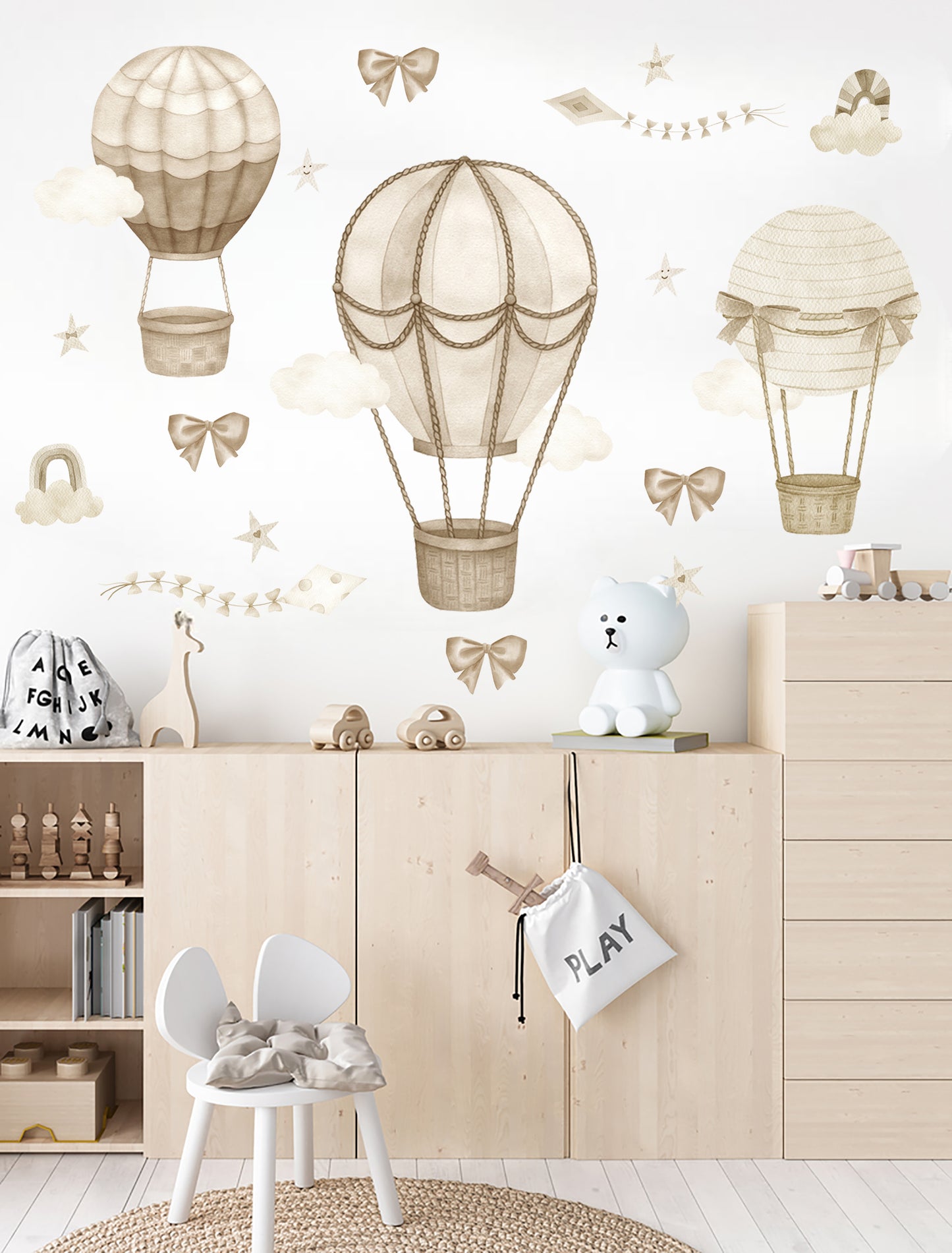 Kahve Pastel Tonlarda Retro Balonlar Bulutlar ve Yıldızlar Çocuk Odası Duvar Sticker