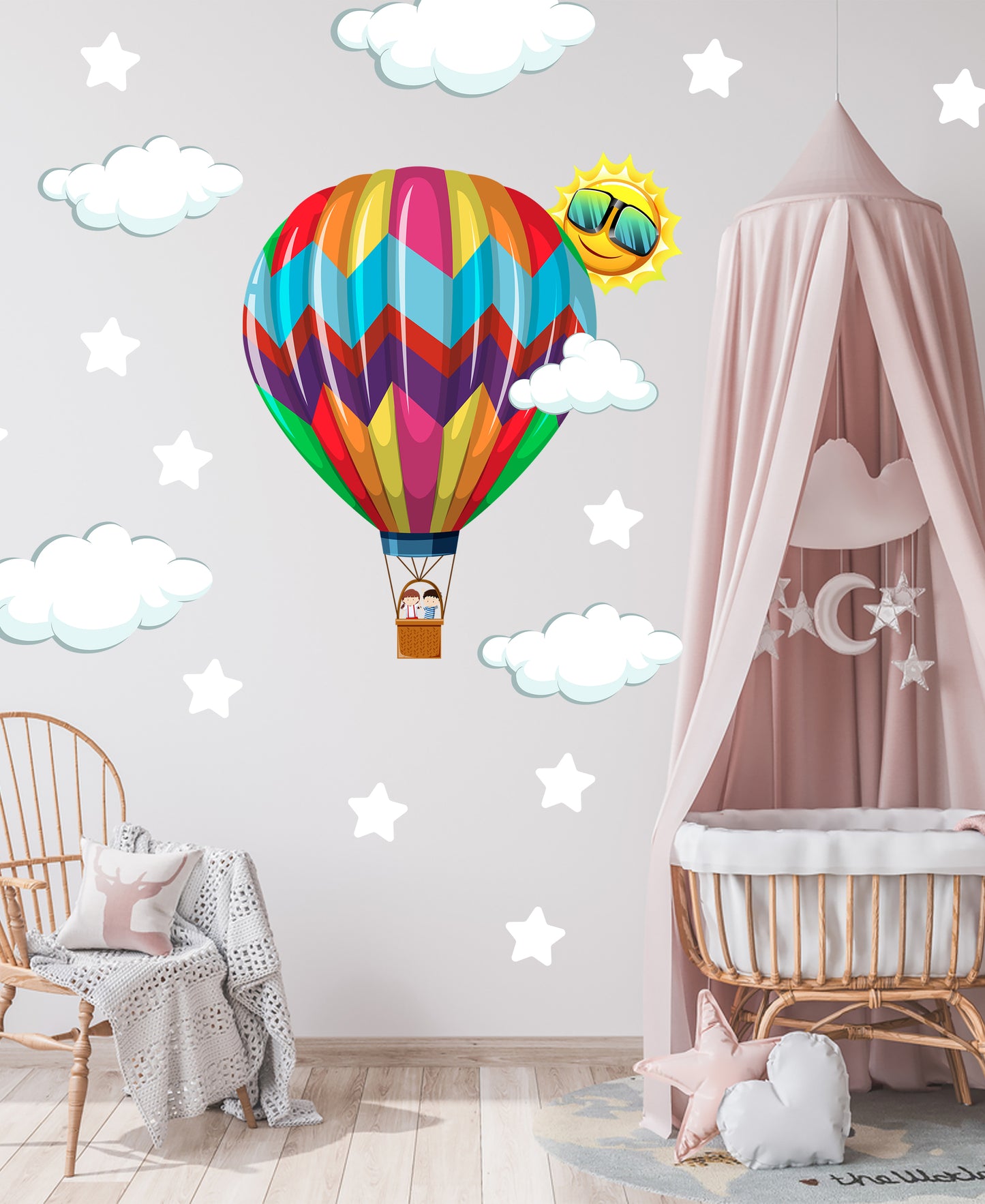 Renkli Uçan Balon Bulutlar ve Yıldızlar Çok Amaçlı Çocuk Odası Duvar Sticker