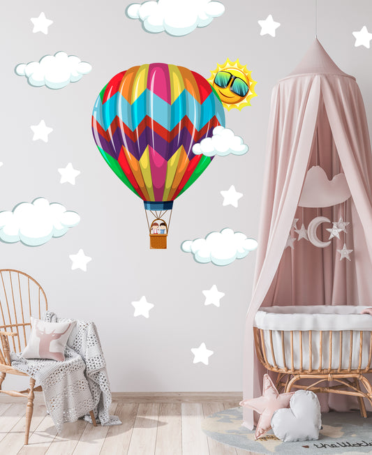 Renkli Uçan Balon Bulutlar ve Yıldızlar Çok Amaçlı Çocuk Odası Duvar Sticker